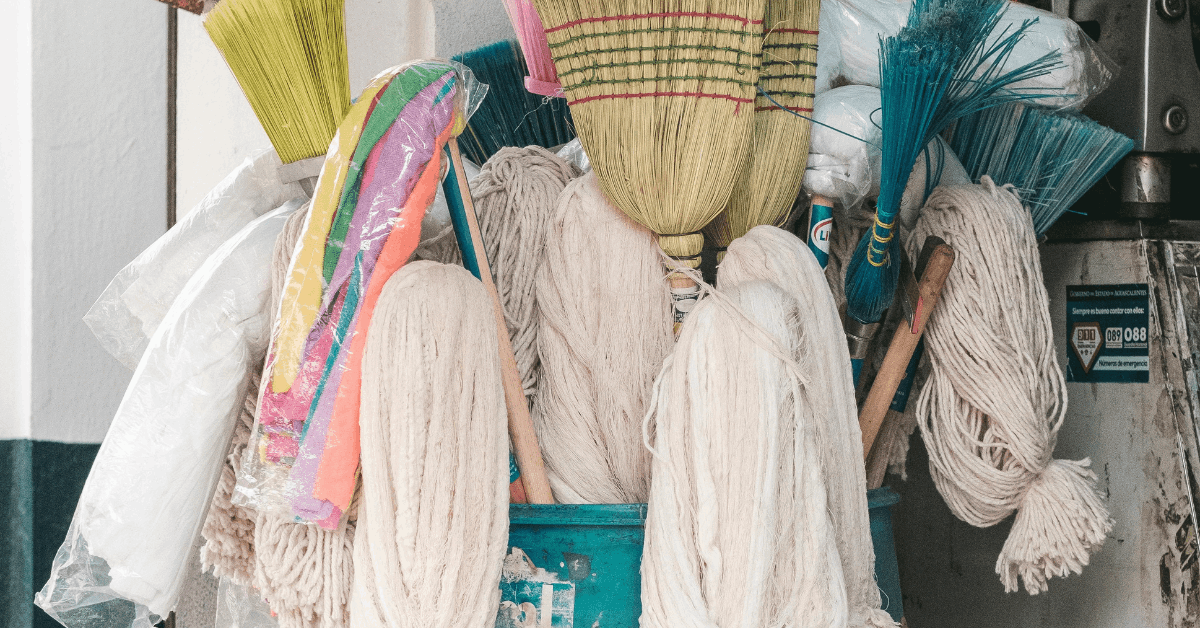 Keeping Cleaning Tools Fresh and Functional: Easy Strategies for Home Organization